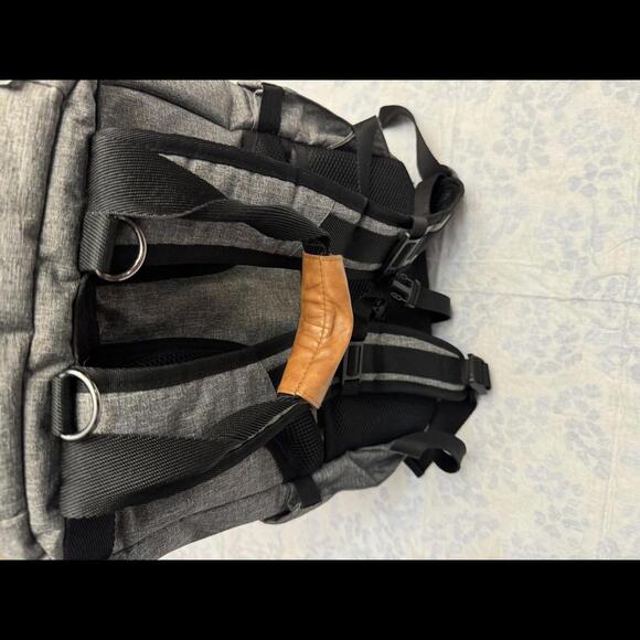 TEBEL Stylish Gray Diaperbag with Versatile Compartments - Picture 4 of 7